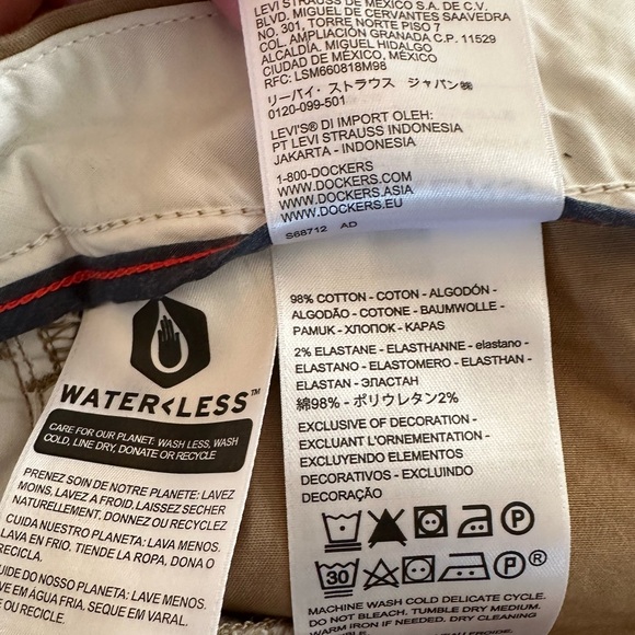 Dockers Khaki Shorts - Picture 6 of 10